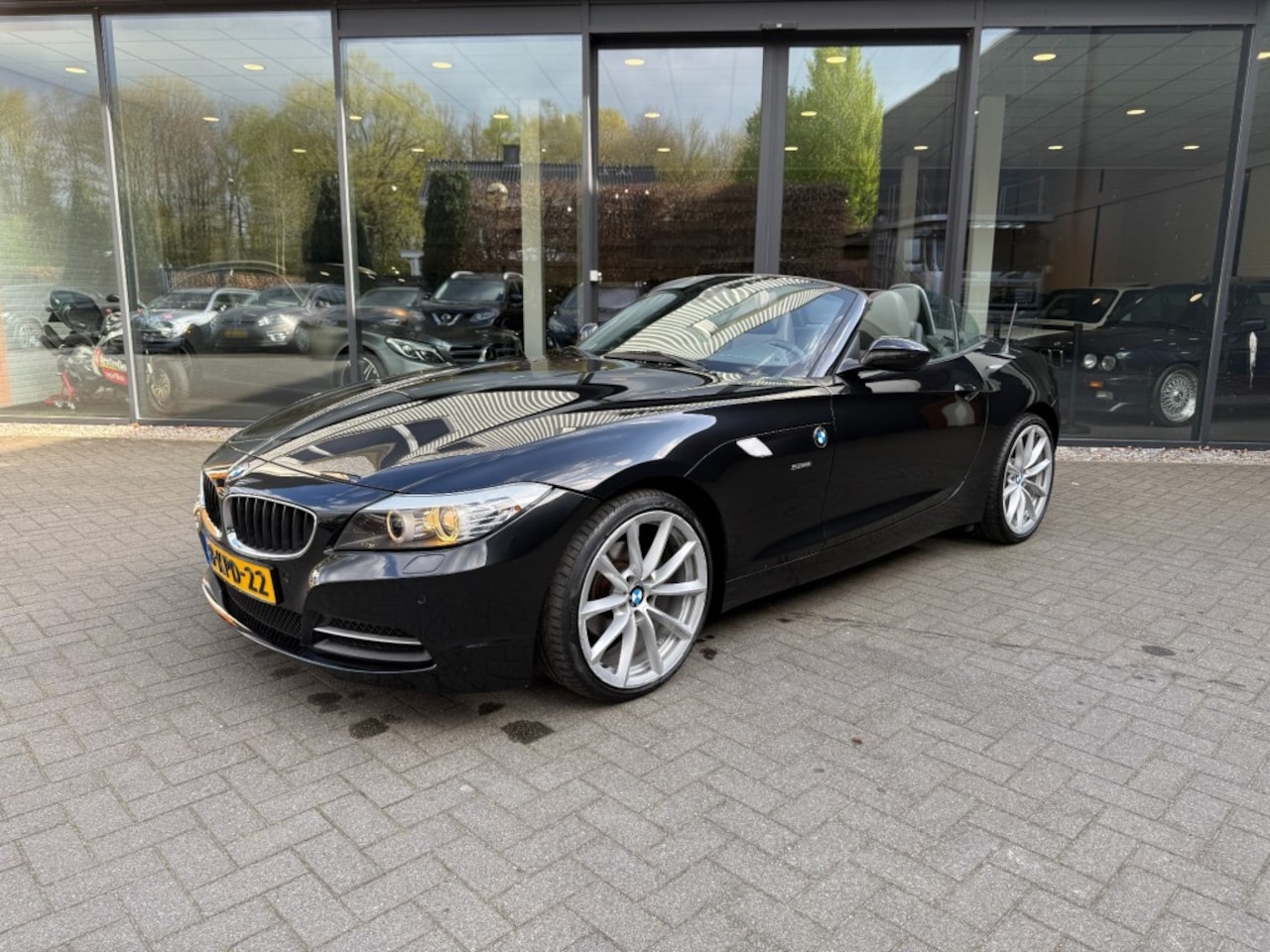 BMW Z4 - sDrive20i High Exe,Xenon,Sportleer,NaviPro,Stoelverw,Clima,HiFi,Dealer OH,Cruise - AutoWereld.nl