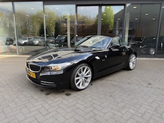 BMW Z4 - sDrive20i High Exe, Xenon, Sportleer, NaviPro, Stoelverw, Clima, HiFi, Dealer OH, Cruise