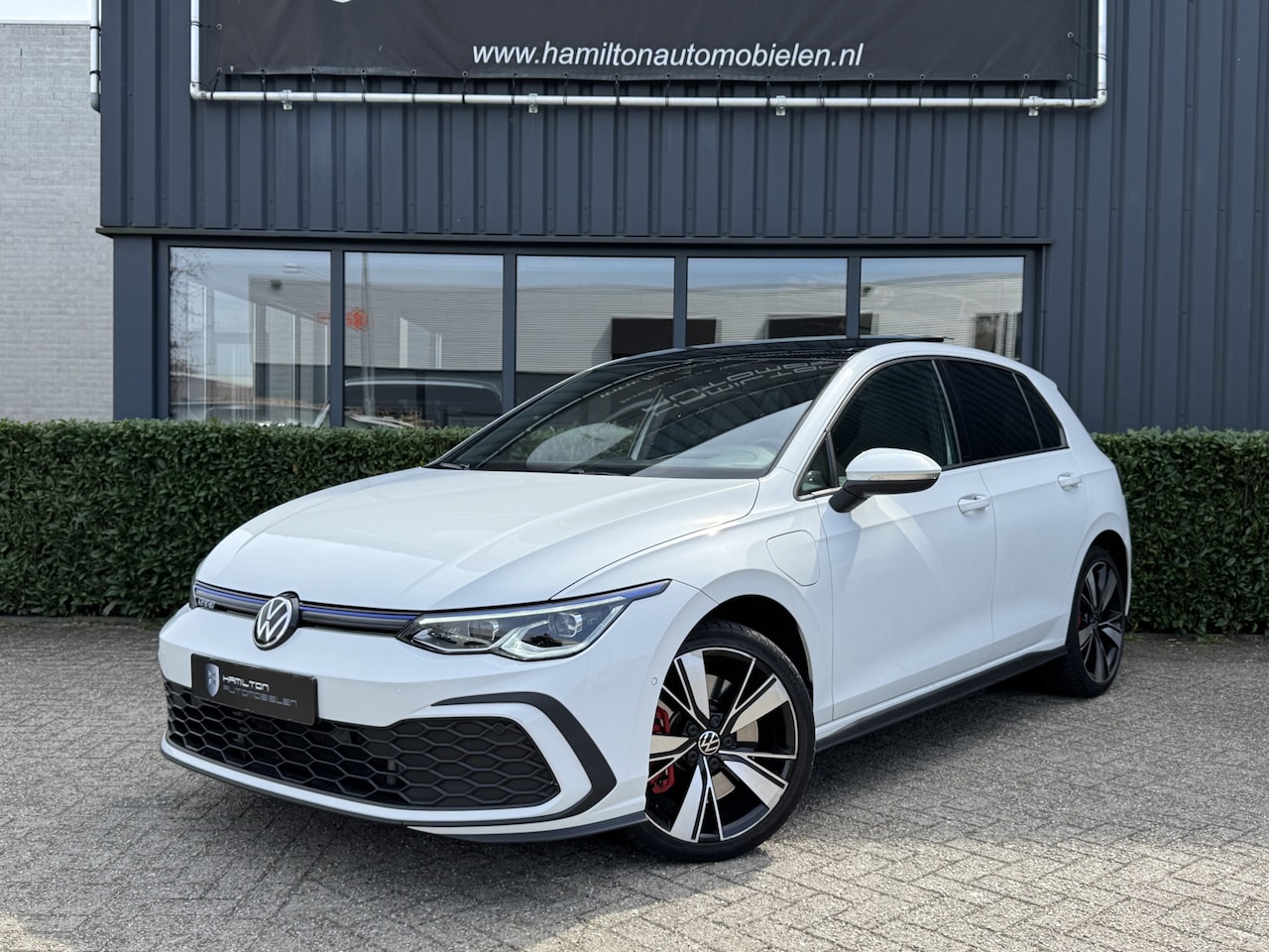 Volkswagen Golf - 8 GTE 1.4 TSI 245pk DSG / Aut. E-Hybrid Panoramadak Head Up IQ Light camera 18"!! - AutoWereld.nl
