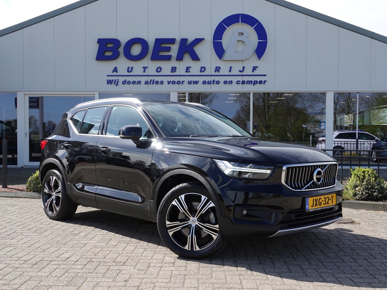 Volvo XC40 - 1.5 T5 Twin Engine Momentum Pro NAVI | ECC | LMV | CRUISE | PDC - AutoWereld.nl