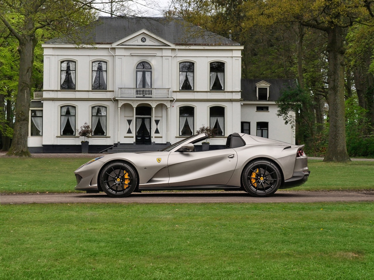 Ferrari 812 GTS - 6.5 V12 HELE | Aluminium Lucido | Racing Seats | Lift | Pass. display - AutoWereld.nl