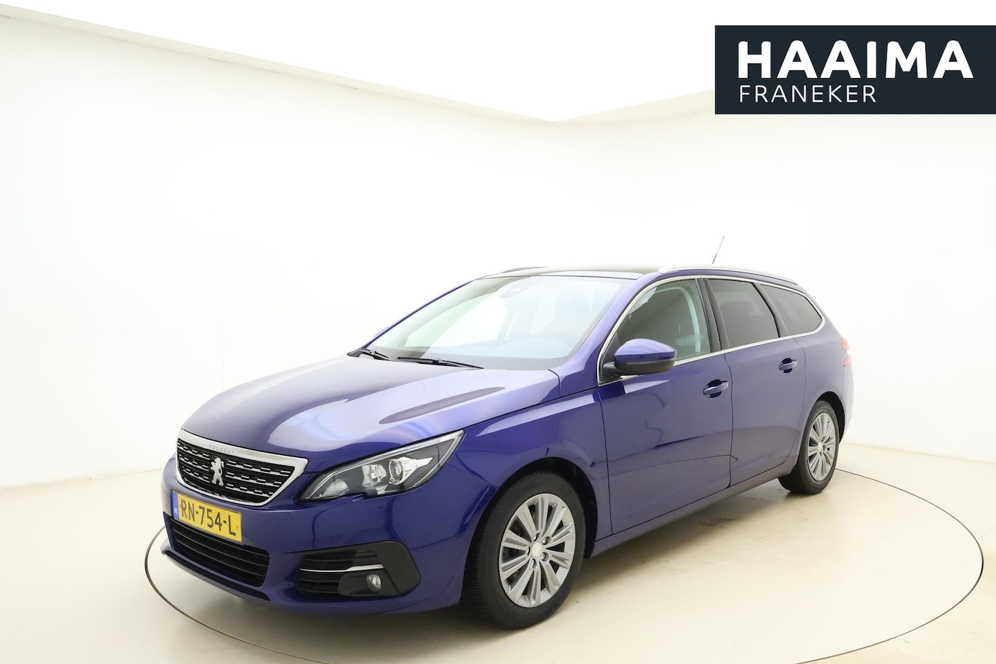 Peugeot 308 SW - 1.2 PureTech Blue Lease Premium 130pk | Navigatie | Panoramadak | Climate Control | Cruise - AutoWereld.nl