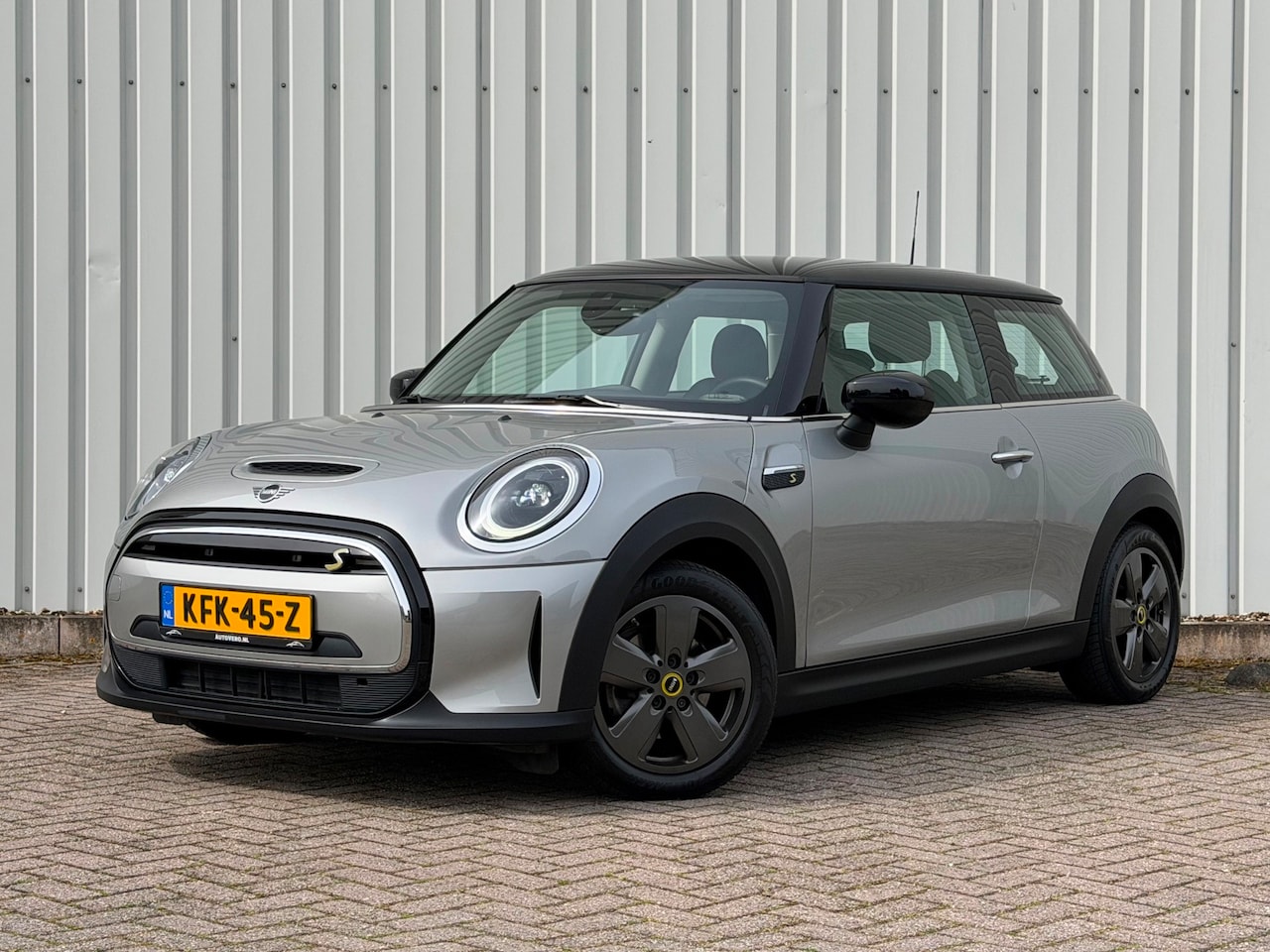 MINI Mini-Electric - Business Edition 33 kWh|SOH 96%|Stoelverwarming|LED|Sfeerverlichting - AutoWereld.nl