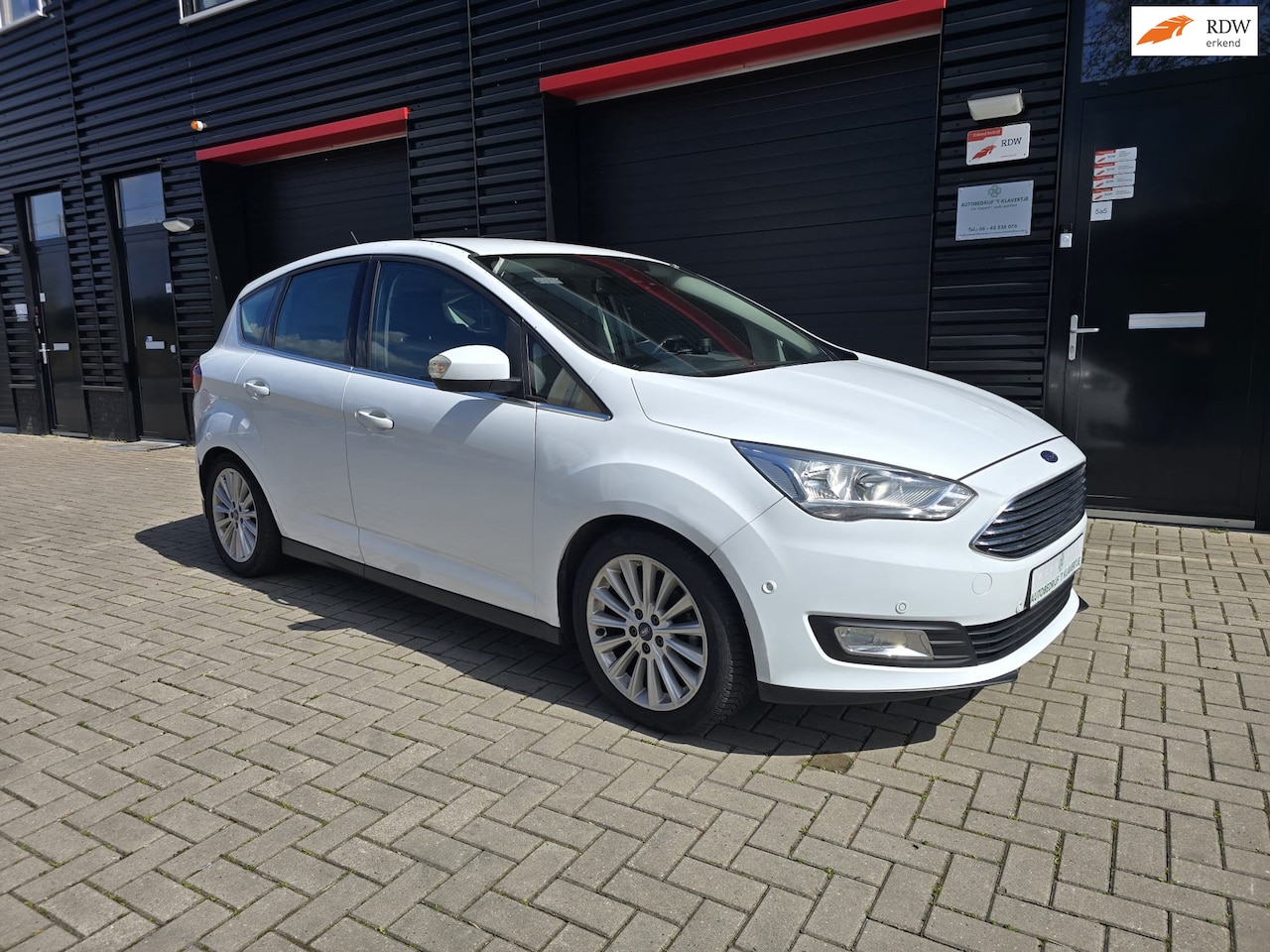 Ford C-Max - 1.5 TDCi Titanium | NAVI | PDC | START STOP | KEYLESS GO+ENTRY | ELEC. PAKKET - AutoWereld.nl
