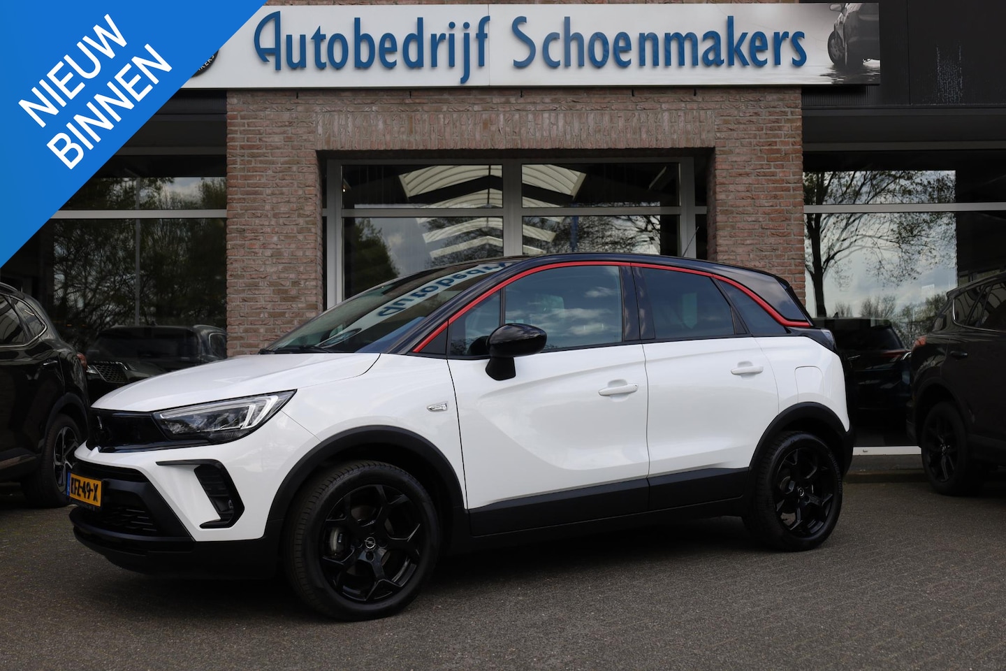 Opel Crossland - 1.2 Turbo GS Line LEER/ALCANTARA CARPLAY DAB NAVI PDC 17"LMV DUO-TONE! - AutoWereld.nl