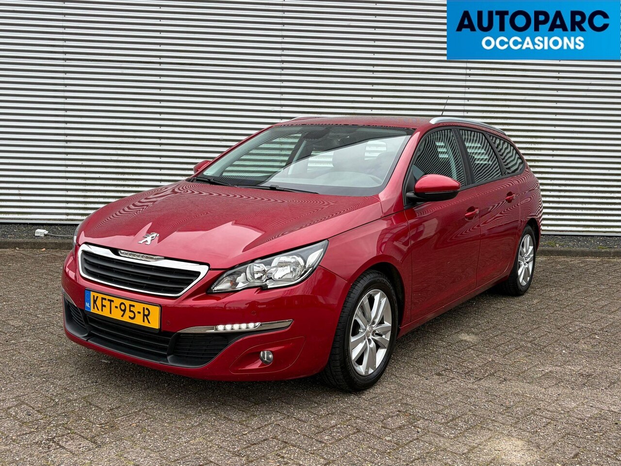Peugeot 308 SW - 1.2 PureTech Access 1.2 PureTech Access , 83836 KM, AIRCO, PDC ACHTER, CRUISE, NAVI, TREKHAAK, 1e EIGENAAR, ZE - AutoWereld.nl