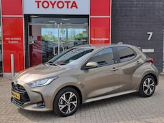Toyota Yaris - 1.5 HYBRID DYNAMIC KEYLESS LED-PAKKET STOEL/STUURVERWARMING DRAADLOOS-LADEN-TEL