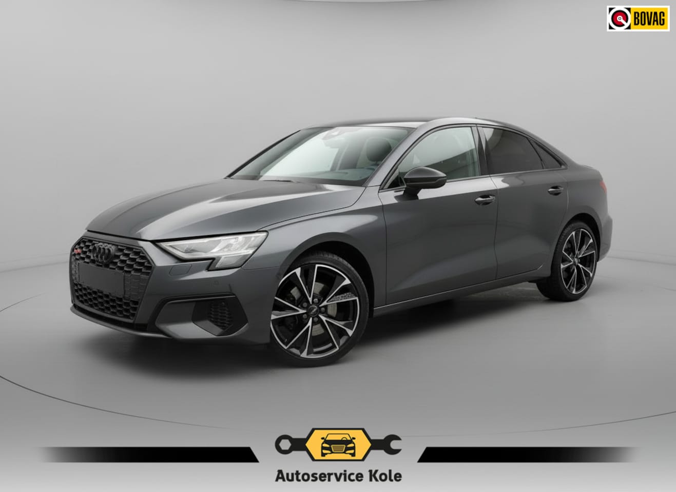 Audi A3 Limousine - 30 TFSI Automaat * Carplay * Optiek Zwart * Parkeersensoren * - AutoWereld.nl