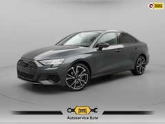 Audi A3 Limousine - 30 TFSI Automaat * Carplay * Optiek Zwart * Parkeersensoren