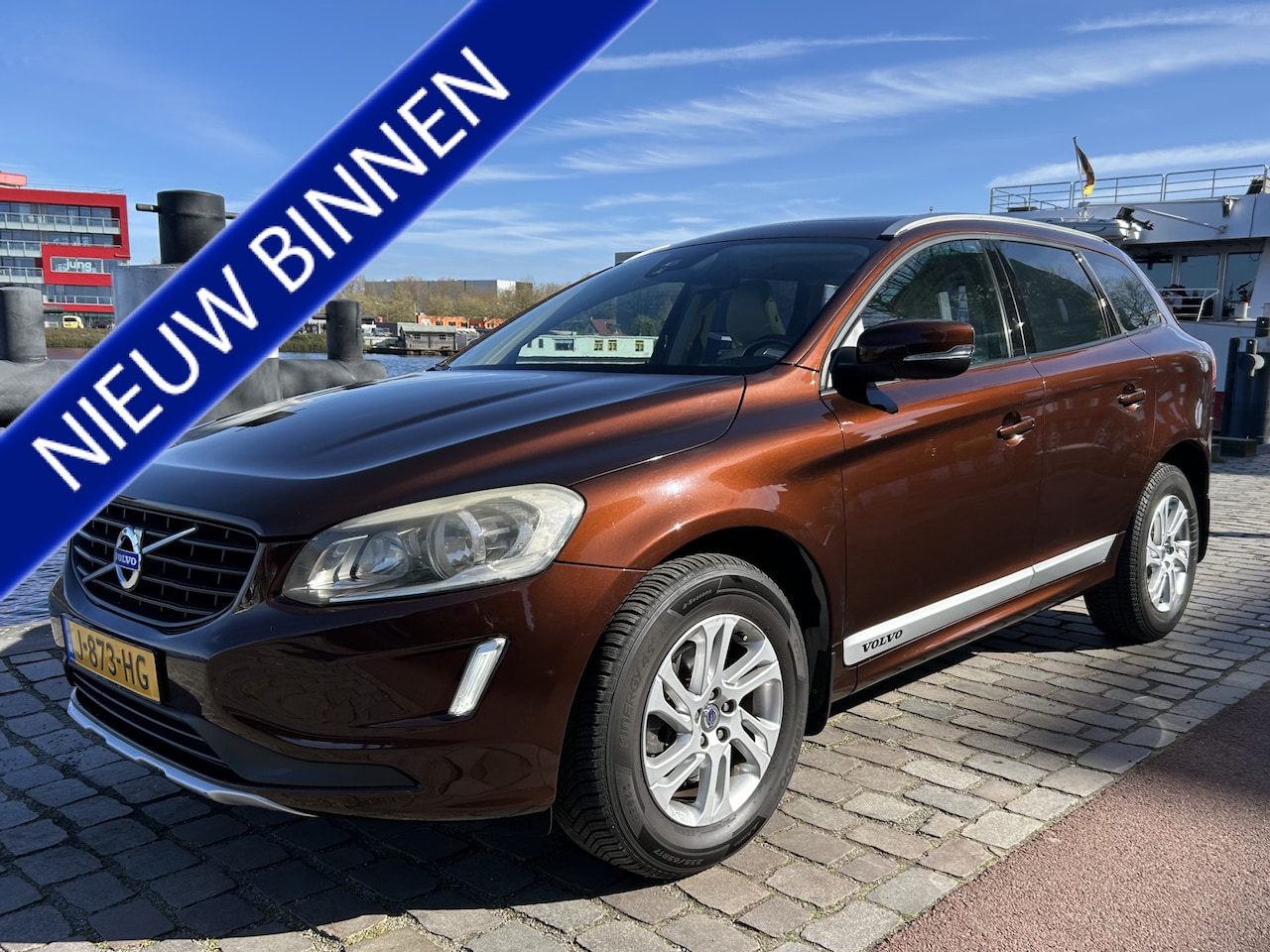 Volvo XC60 - 2.0 T5 FWD Summum Panodak Leder Airco/ECC APK - AutoWereld.nl