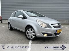 Opel Corsa - 1.2-16V / 111 Edition / EcoTec / Airco / APK TUV 01-27