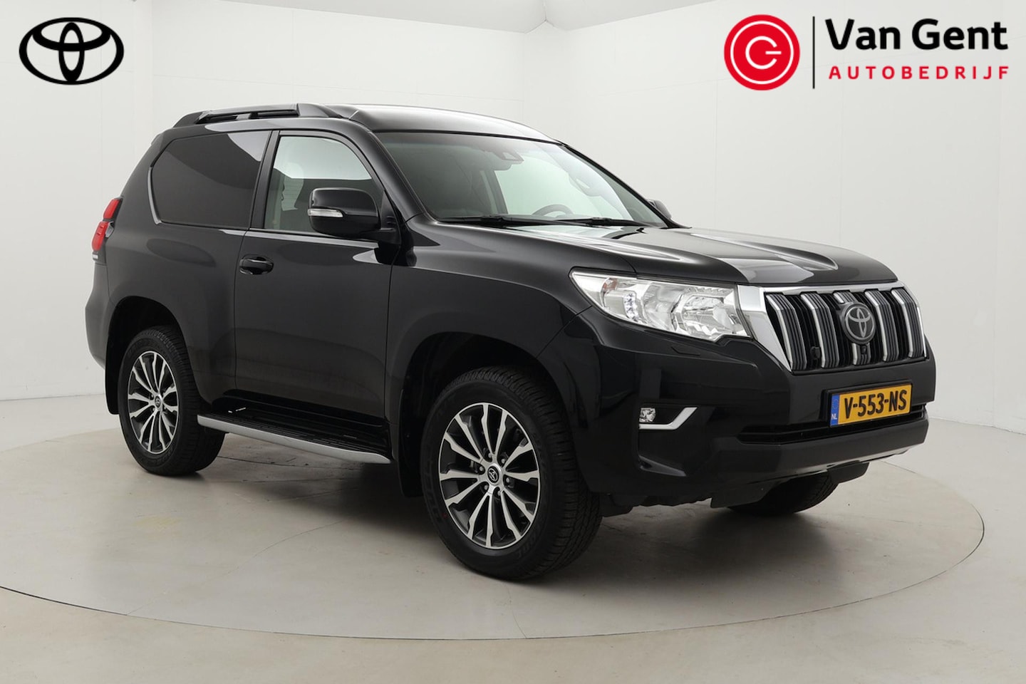 Toyota Land Cruiser - 2.8 D-4D-F Professional High Roof Blind Van | Trekhaak | Navigatie | Leder | Standkachel | - AutoWereld.nl