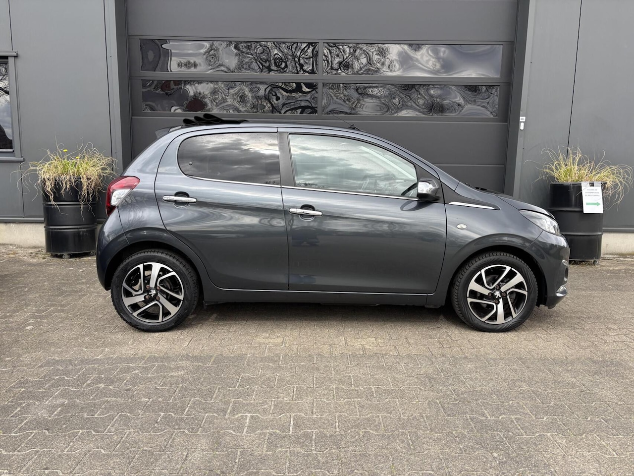 Peugeot 108 - 1.0 e-VTi Allure Cabrio TOP/ Vouwdak/ Geregelde Airco/ Private Glass/ Stuurwielbediening!!