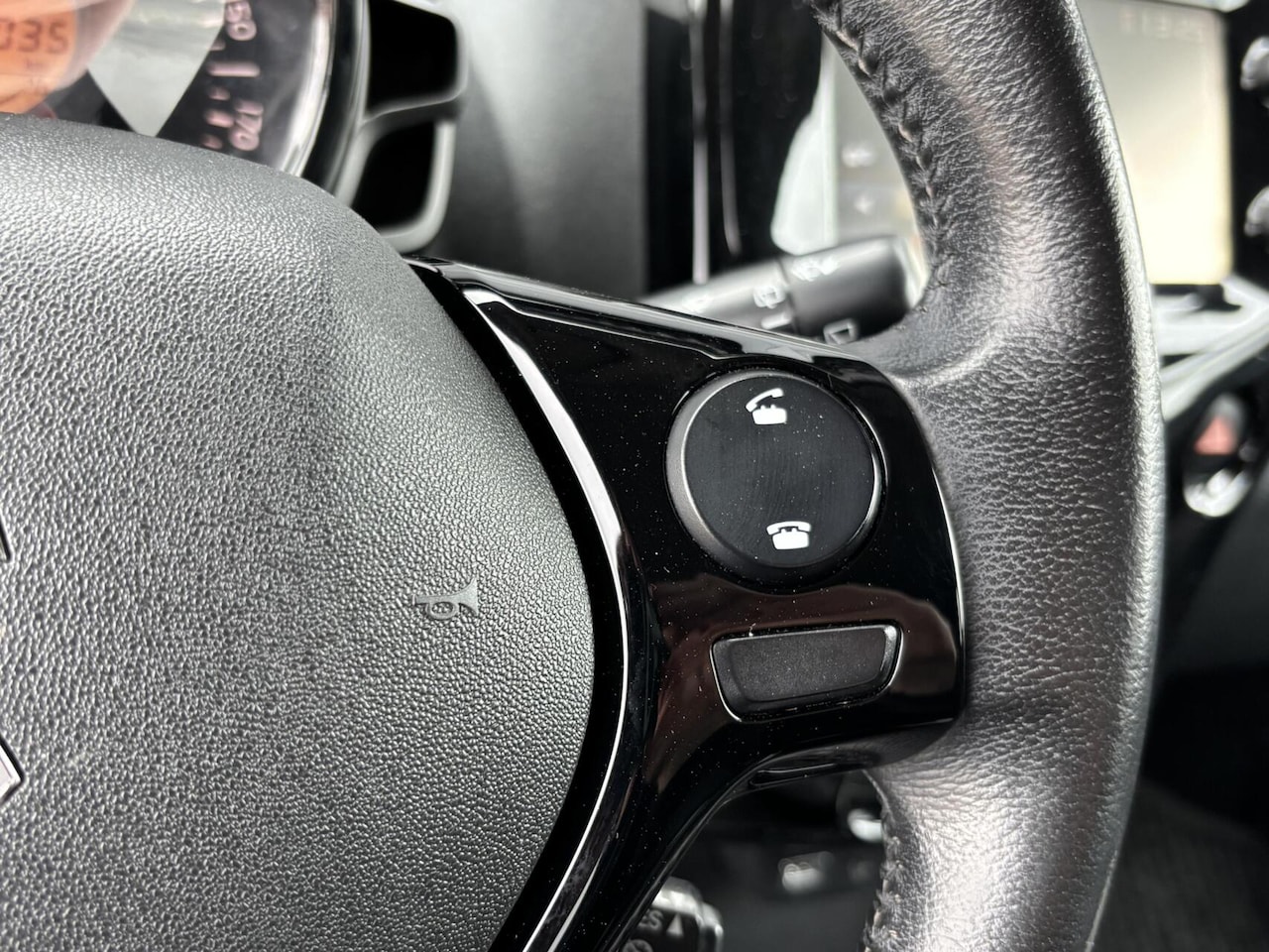 Peugeot 108 - 1.0 e-VTi Allure Cabrio TOP/ Vouwdak/ Geregelde Airco/ Private Glass/ Stuurwielbediening!!