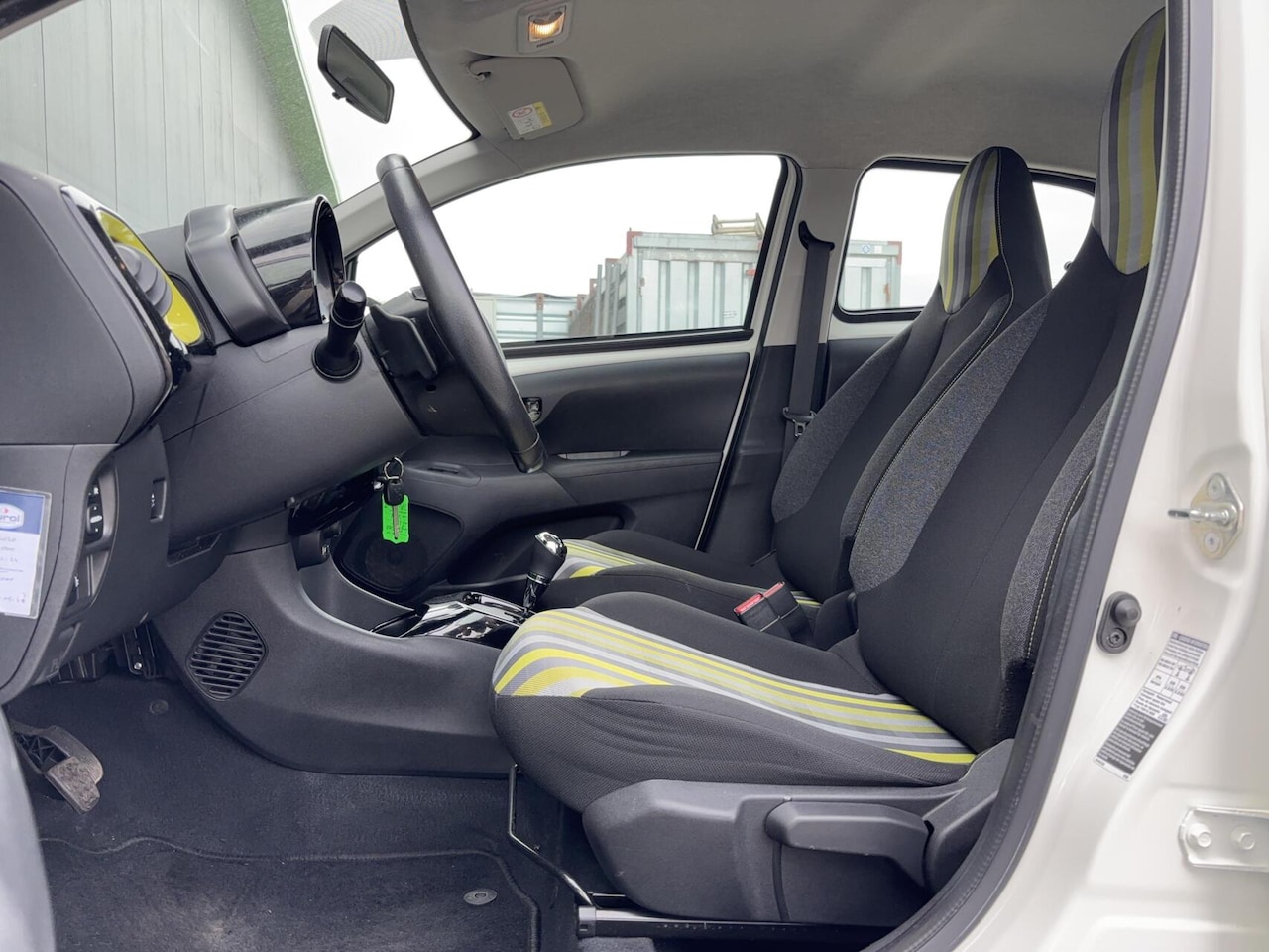 Peugeot 108 - 1.0 e-VTi Allure AUTOMAAT/ Airco/ L.M. velgen/ Stuurwielbediening/ In hoogte verstelbare s