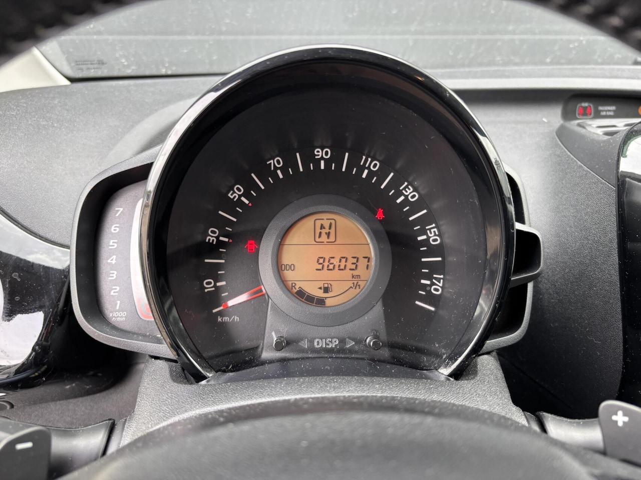 Peugeot 108 - 1.0 e-VTi Allure AUTOMAAT/ Airco/ L.M. velgen/ Stuurwielbediening/ In hoogte verstelbare s