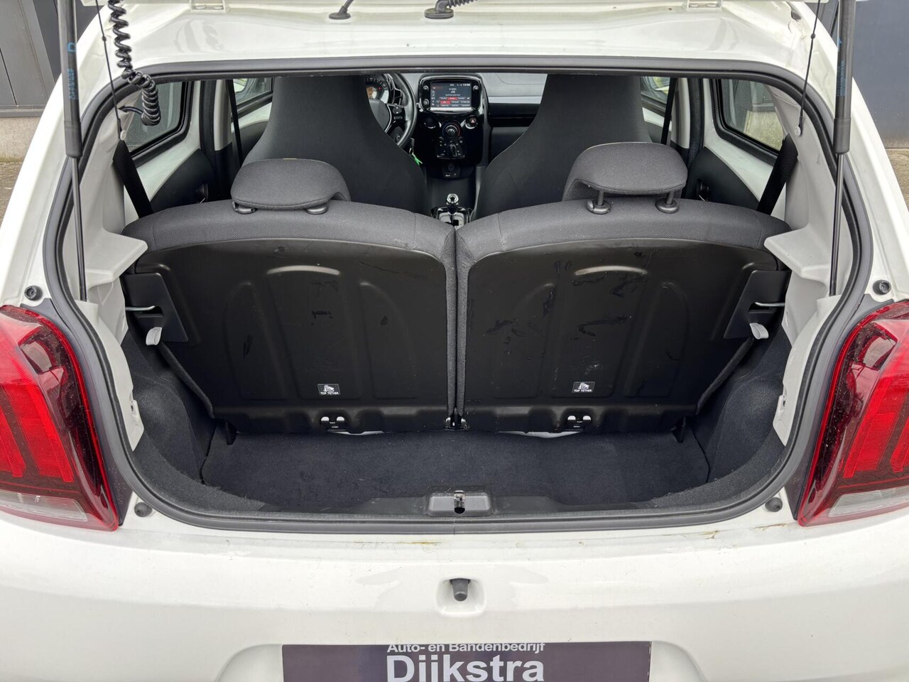 Peugeot 108 - 1.0 e-VTi Allure AUTOMAAT/ Airco/ L.M. velgen/ Stuurwielbediening/ In hoogte verstelbare s