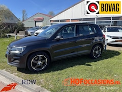 Volkswagen Tiguan - 1.4 TSI Sport&Style CARPLAY/STOELVERW/TREKHAAK