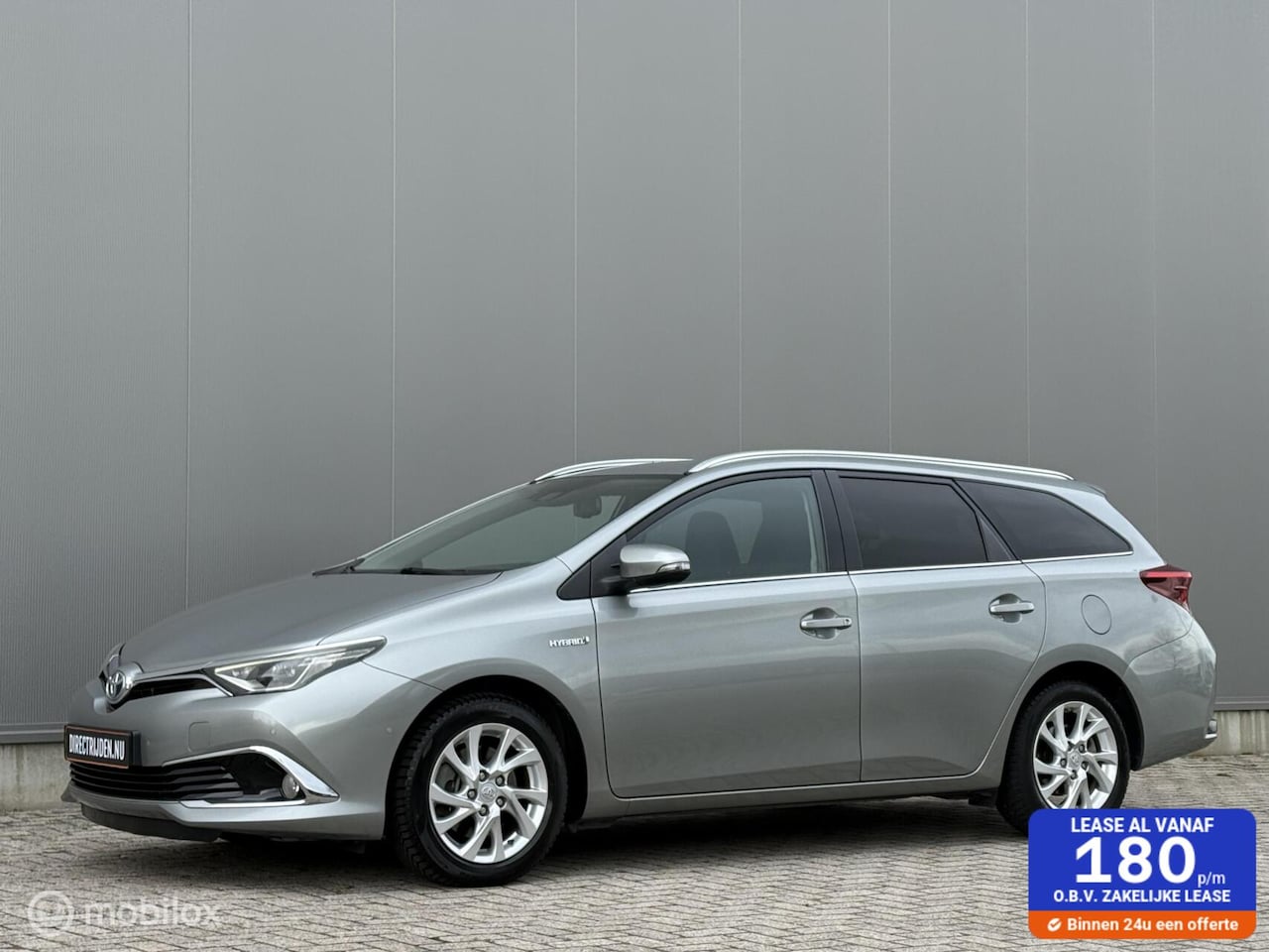 Toyota Auris - 1.8 Hybrid - compleet - nette auto - 1e eig. - AutoWereld.nl