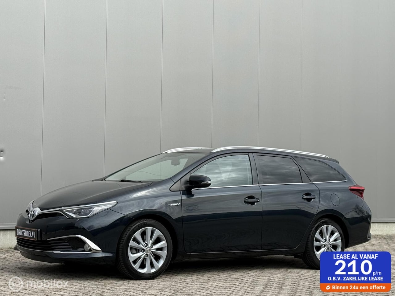Toyota Auris - 1.8 Hybrid Executive Dealer onderhoud - netjes! - AutoWereld.nl