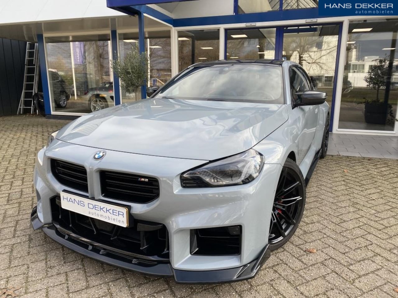 BMW M2 - Akrapovic / Carbon /H&K /Head-Up/ M-Zetels+Memo/ 19-Inch/ Led - AutoWereld.nl