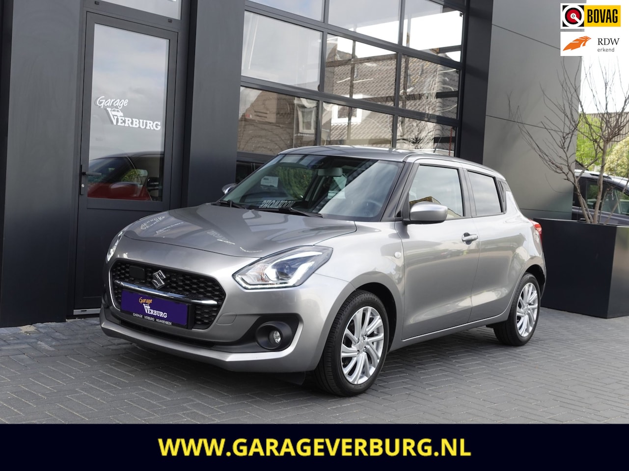 Suzuki Swift - 1.2 Comfort Smart Hybrid (Navi/Carplay,Camera,PDC,AdaptiveCruise,Stoelverwarming) - AutoWereld.nl