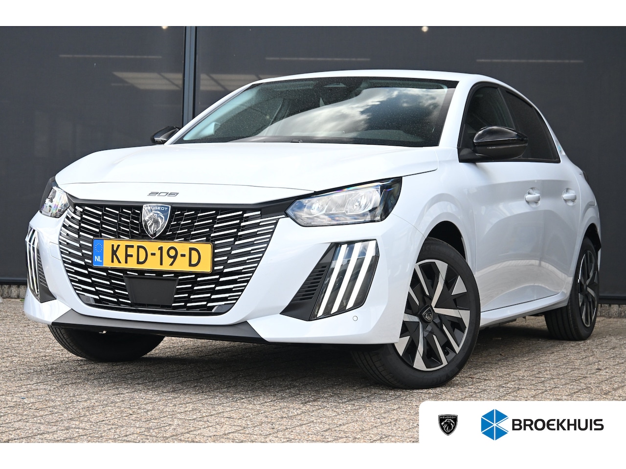 Peugeot e-208 - EV Business 51 kWh DEMO-DEAL! 8 Jaar Garantie! | Navigatie | Achteruitrijcamera | Climate - AutoWereld.nl