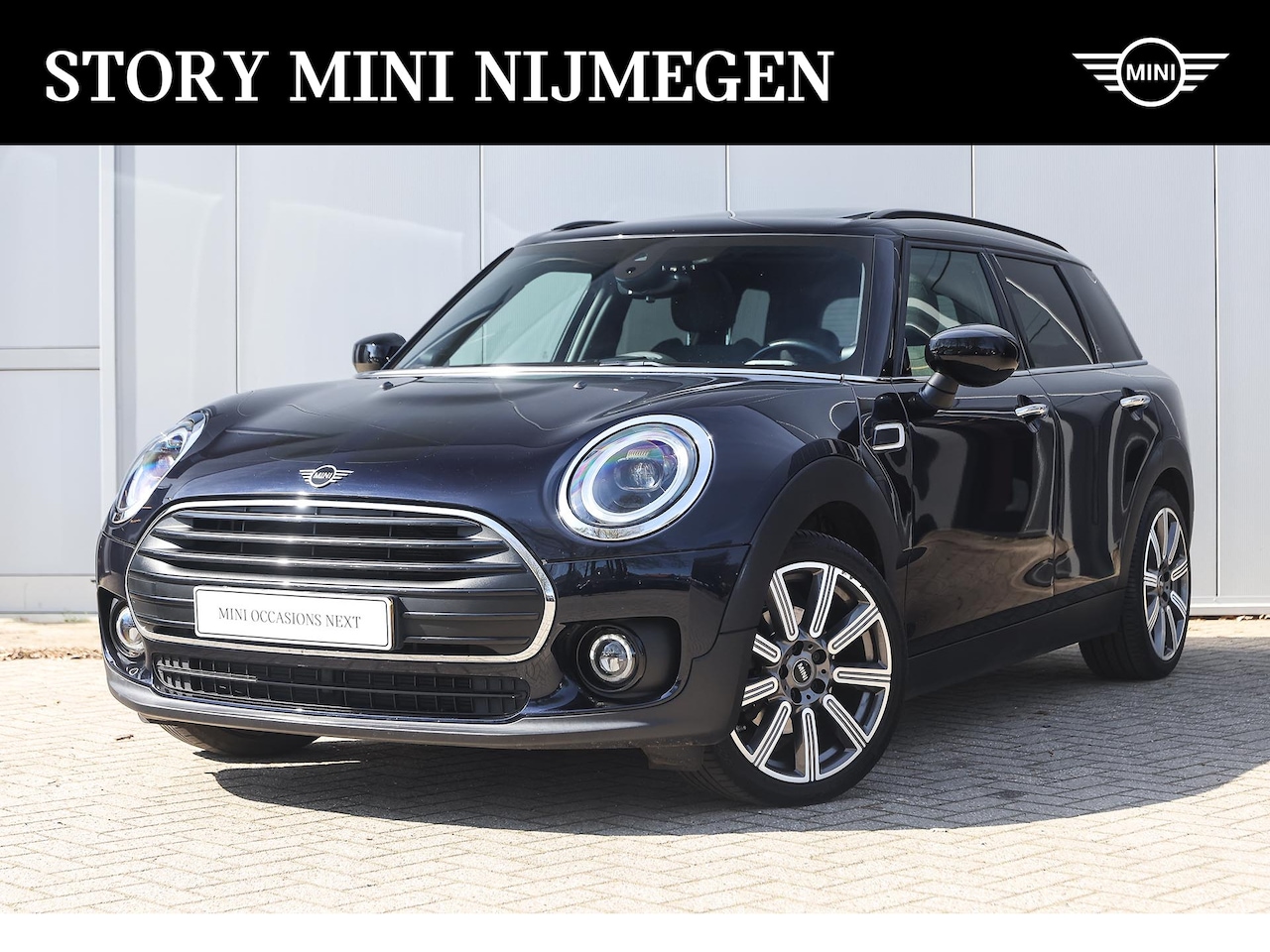 MINI Clubman - Cooper Richmond Park Automaat / Panoramadak / Comfort Access / Achteruitrijcamera / Harman - AutoWereld.nl