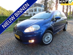 Fiat Grande Punto - 1.4 Dynamic Airco Cruisecontrol Stuurbekrachtiging