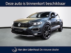 Volkswagen T-Roc - 1.5 TSI 150pk Automaat Sport Black Style / Panoramadak / Adaptive Cruise / Elektrische ach