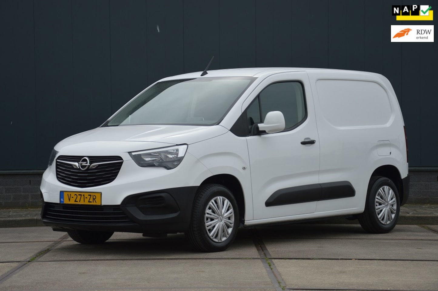 Opel Combo - 1.6D L1H1 Edition Euro 6 Airco Schuifdeur Block Shaft Beveiliging - AutoWereld.nl
