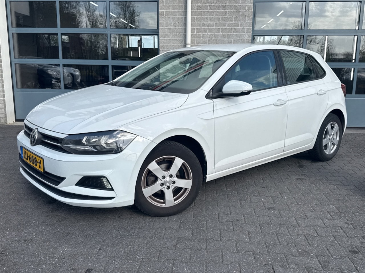 Volkswagen Polo - 1.0 TSI Comfortline|CARPLAY|DEALER ONDERHOUDEN| - AutoWereld.nl