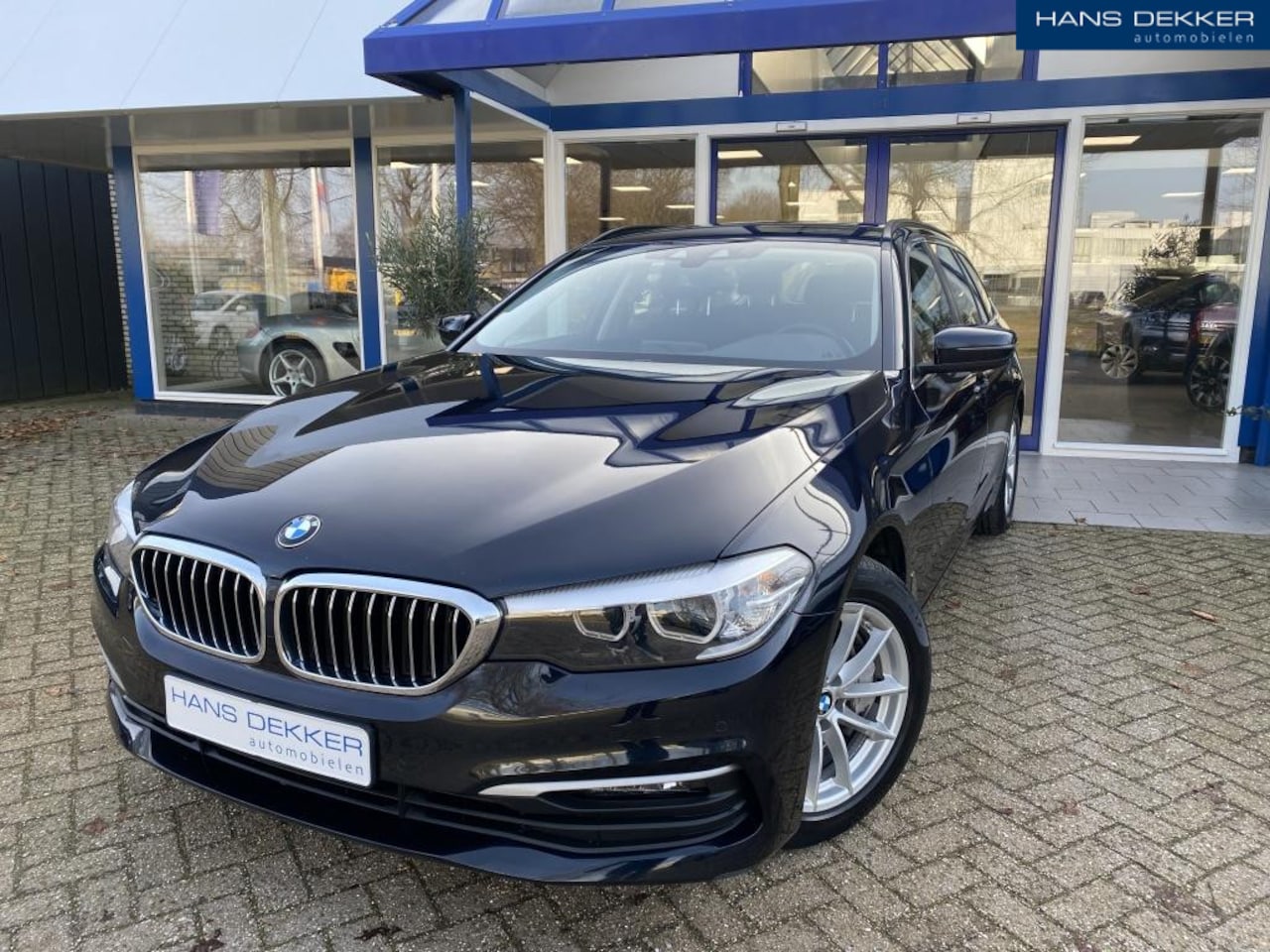 BMW 5-serie Touring - 540i xDrive Exec. Edition I Carbon zwart I ZEER NETJES! - AutoWereld.nl