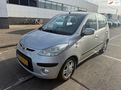 Hyundai i10 - 1.1 Dynamic Cool / apk / airco / 5drs / 2 sleutels / laatst grote beurt / boekjes / motor