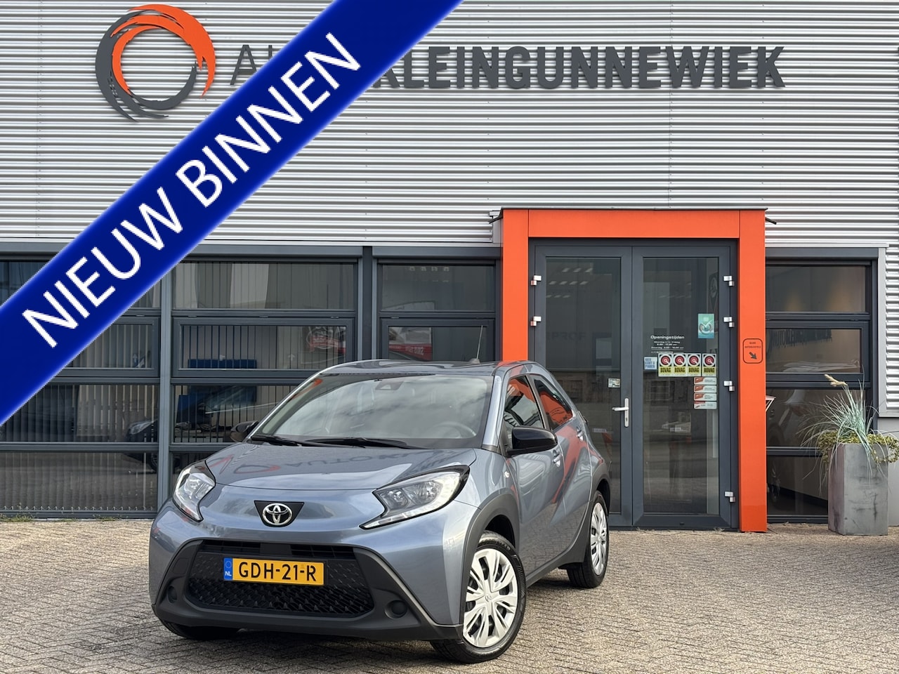Toyota Aygo X - 1.0 VVT-i MT Play / Camera / Applecarplay/Androidauto / Cruise Control / - AutoWereld.nl