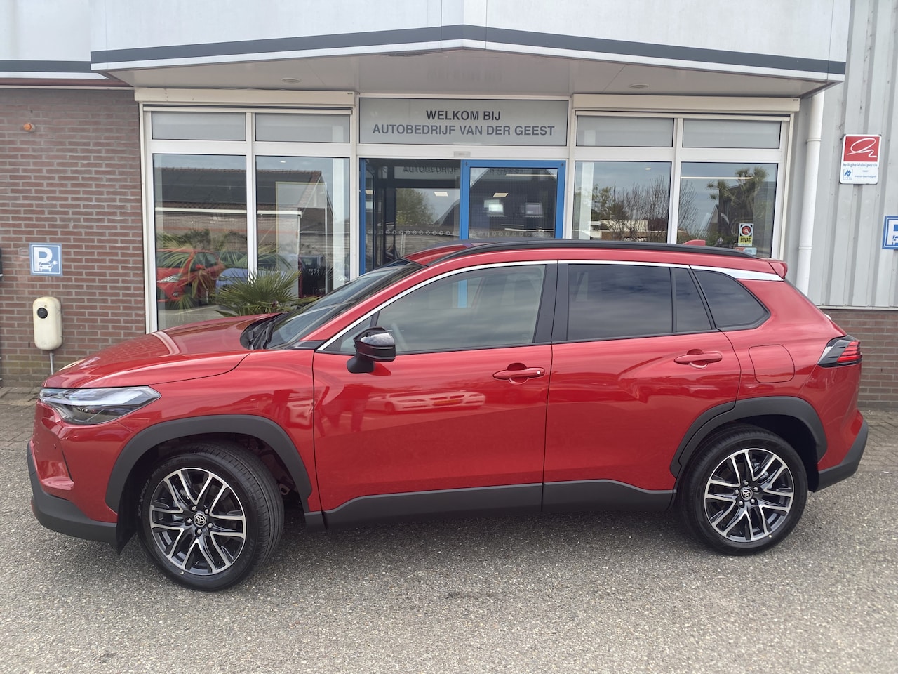 Toyota Corolla Cross - Hybrid 180 Dynamic Hybrid 180 Dynamic - AutoWereld.nl