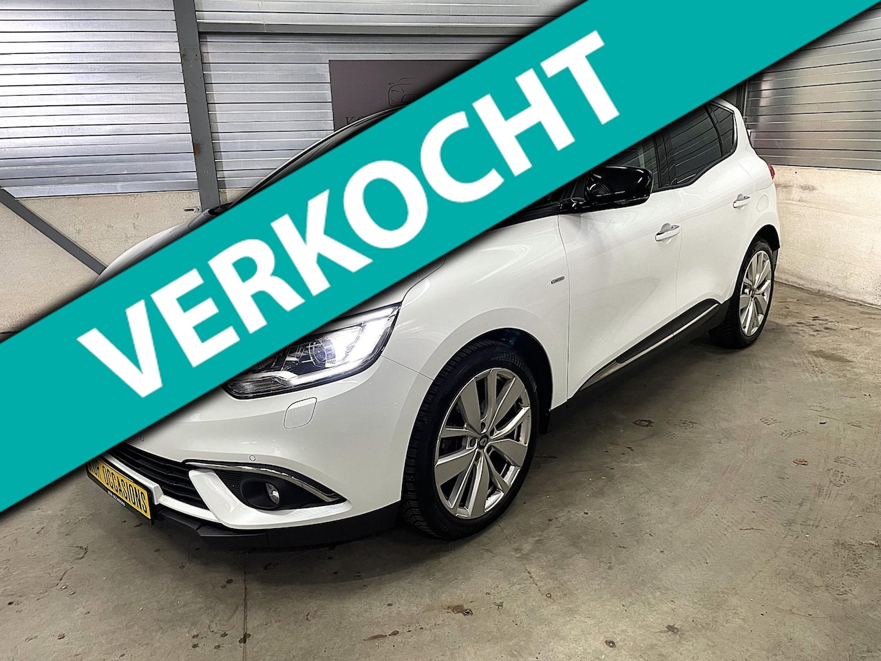 Renault Scénic - 1.3 TCe Limited 2e eigenaar carplay stoelverwarming - AutoWereld.nl