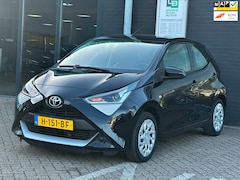 Toyota Aygo - 1.0 VVT-i x-play/1STE EG/NAVI/LED/CAMERA/CRUISE