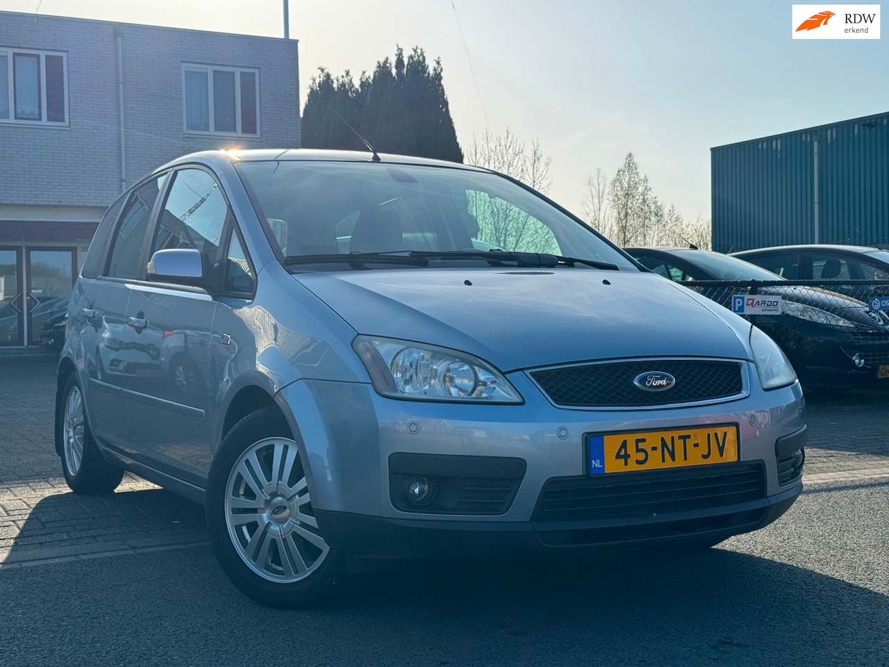 Ford Focus C-Max - 1.8-16V Ghia/Eerste eigenaar/APK 04-2027 - AutoWereld.nl