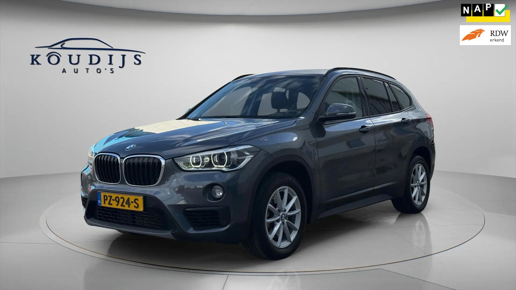 BMW X1 - sDrive20i Executive SDrive20i Executive, 1ste eigenaar - AutoWereld.nl