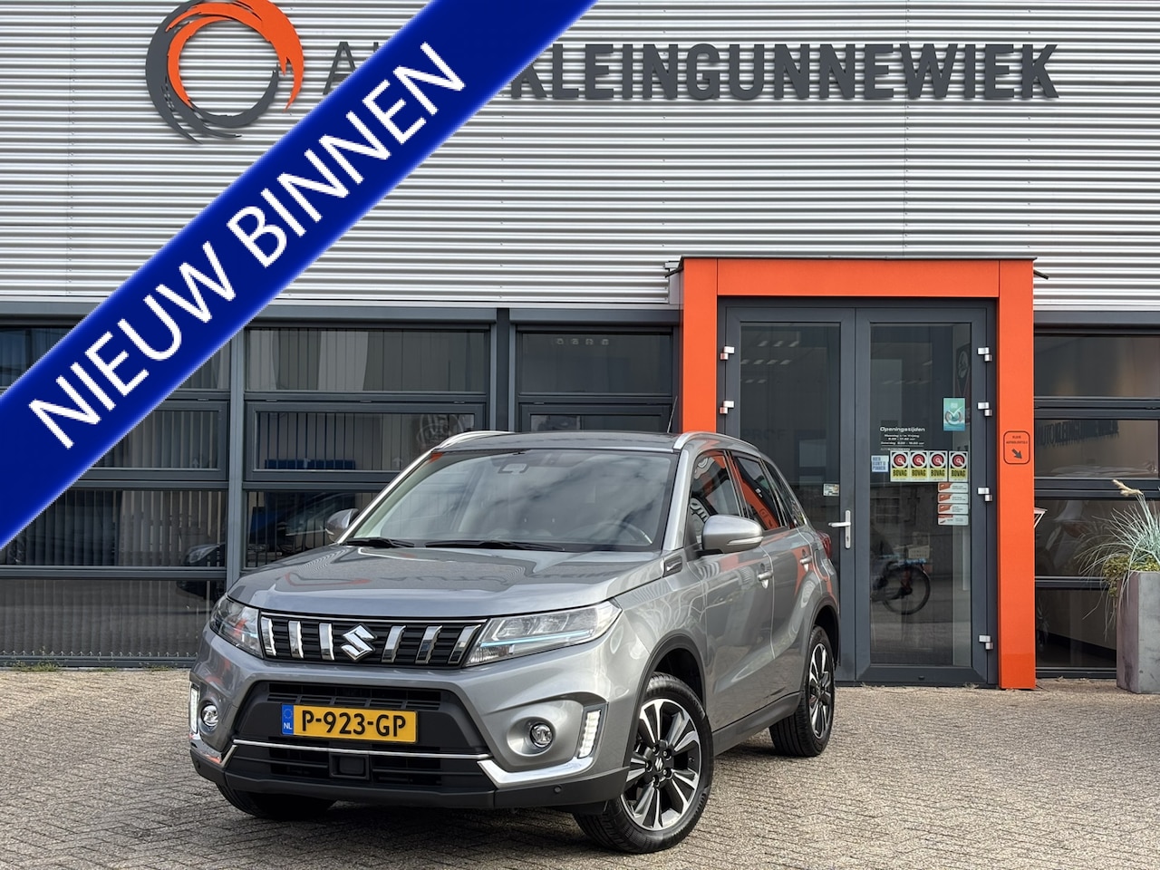 Suzuki Vitara - 1.5 Hybrid Style / NL auto / Applecarplay/Androidauto / Camera / Cruise Control / - AutoWereld.nl