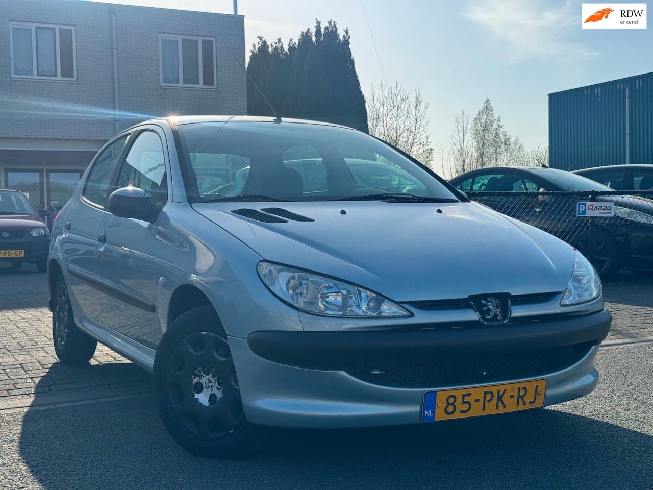 Peugeot 206 - 1.4 Pop' Art/koppeling slipt/APK 12-2026 - AutoWereld.nl