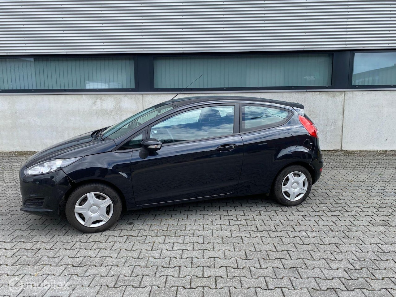 Ford Fiesta - 1.0 Titanium 3-DEURS AIRCO EURO 5 - AutoWereld.nl