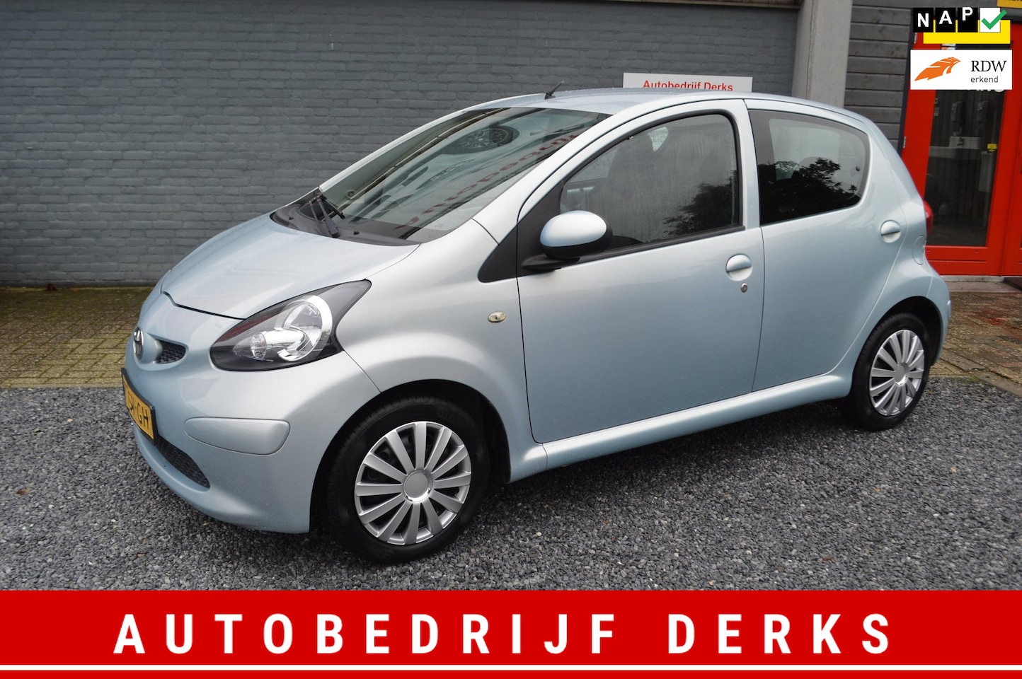 Toyota Aygo - 1.0-12V + Airco Stuurbekrachtiging 5Drs Jaar Garantie - AutoWereld.nl