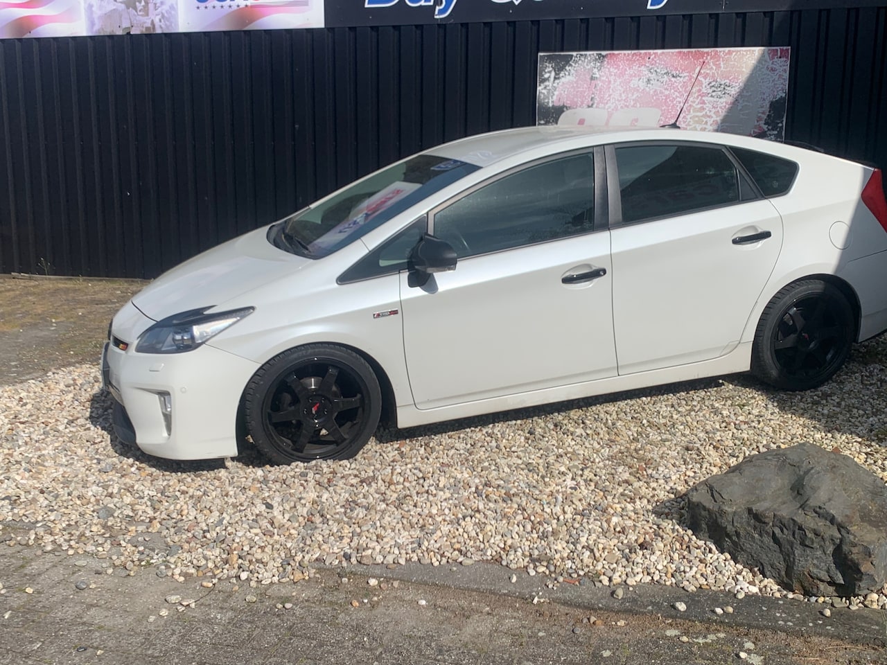 Toyota Prius - 1.8 Plug-in Executive Business JDM Style - AutoWereld.nl