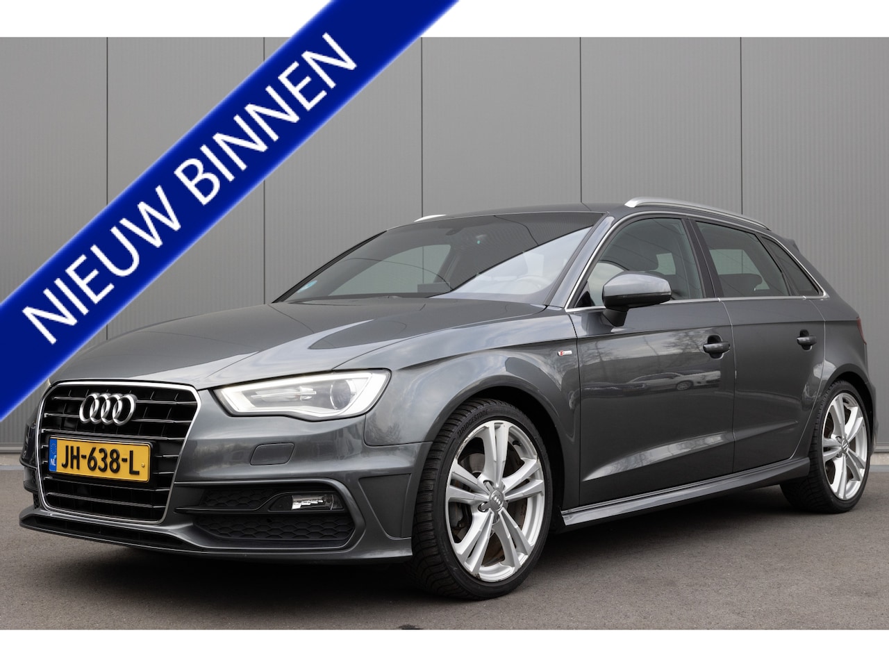 Audi A3 Sportback - 1.4 TFSI | 3X S-LINE | NAVI | ZWARTE HEMEL | D SHAPE STUUR - AutoWereld.nl