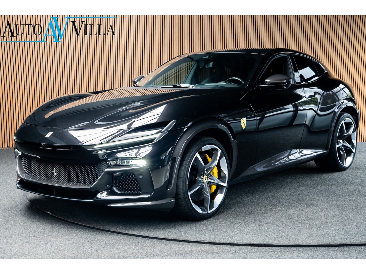 Ferrari Purosangue - 6.5 V12 Carbon exterieur/interieur - Panorama - Massage - Full - AutoWereld.nl