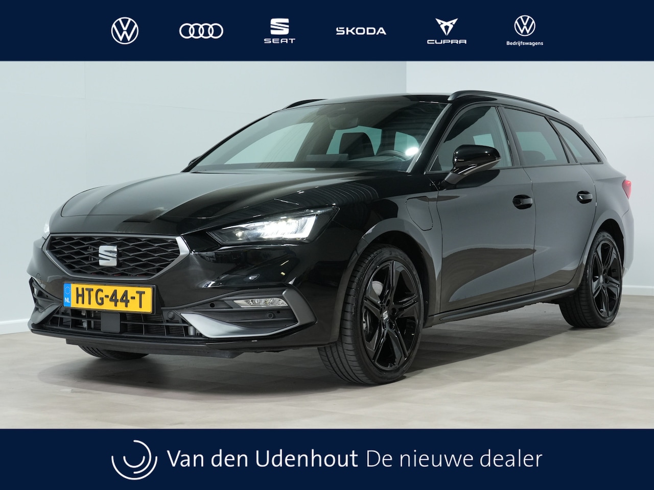 SEAT Leon Sportstourer - 1.5 TSI e-Hybrid 204pk FR Business | Black Pack | 18" | Camera | Android/Carplay | Full-LE - AutoWereld.nl