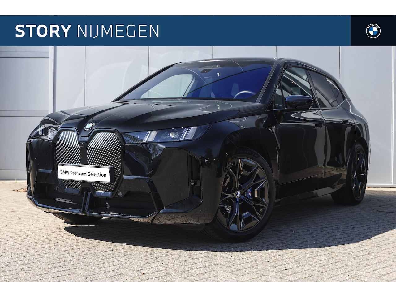 BMW iX - xDrive60 M Sport / Panaromadak / Comfort Access / Stoelventilatie / Adaptieve LED / Harman - AutoWereld.nl