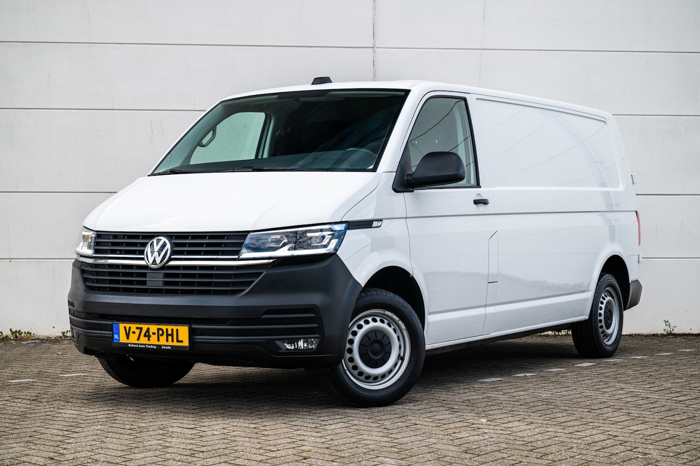 Volkswagen Transporter - 2.0 TDI 150pk DSG L2H1 Comfortline |ACC|LED|Carplay| - AutoWereld.nl